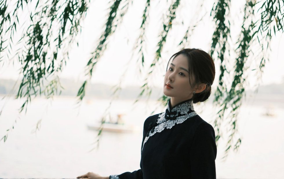 在包养文化中寻找自我的成长之旅