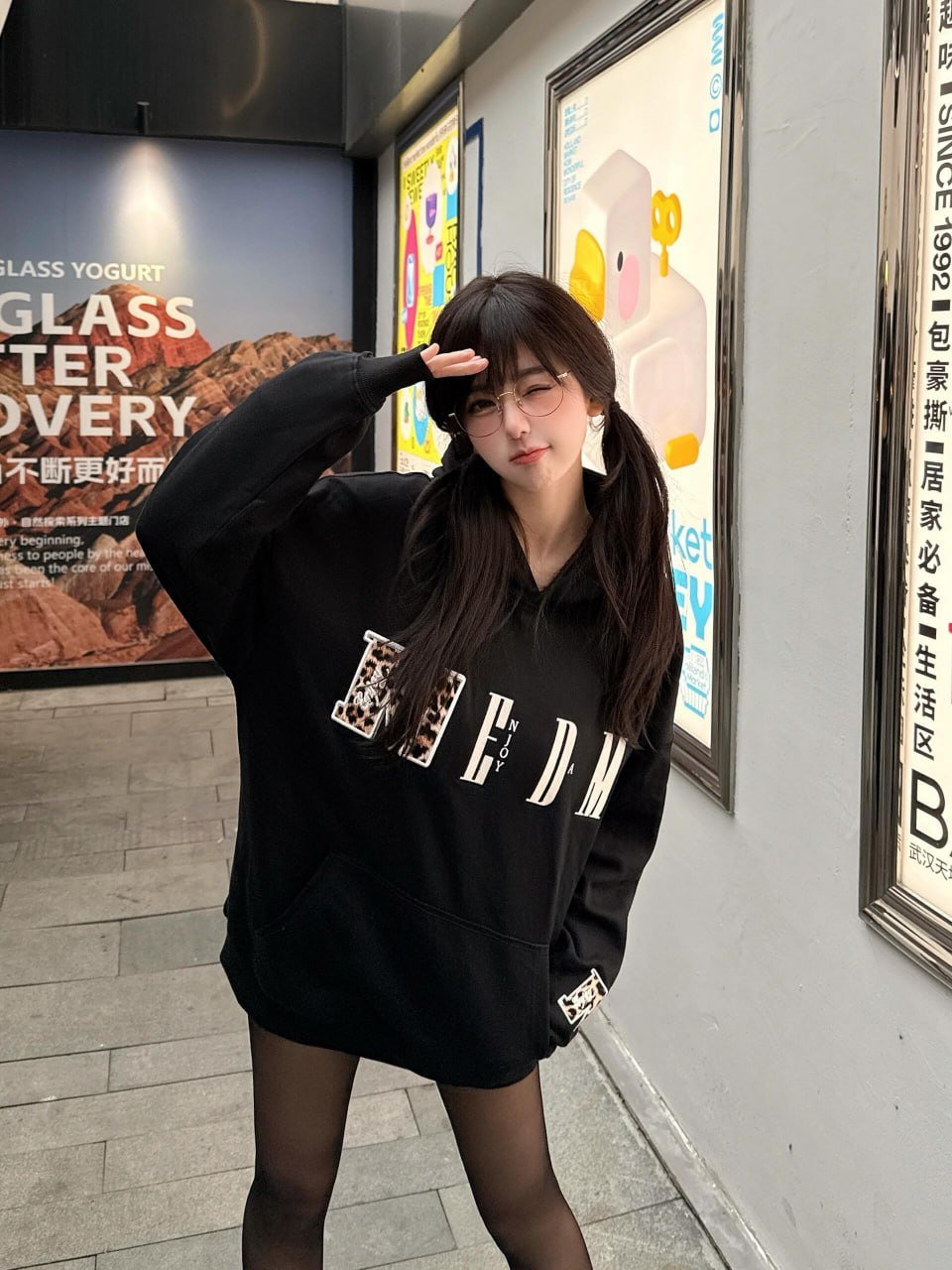 探索包养市场的多元化：从上海女大学生到全国包养男友的背后故事