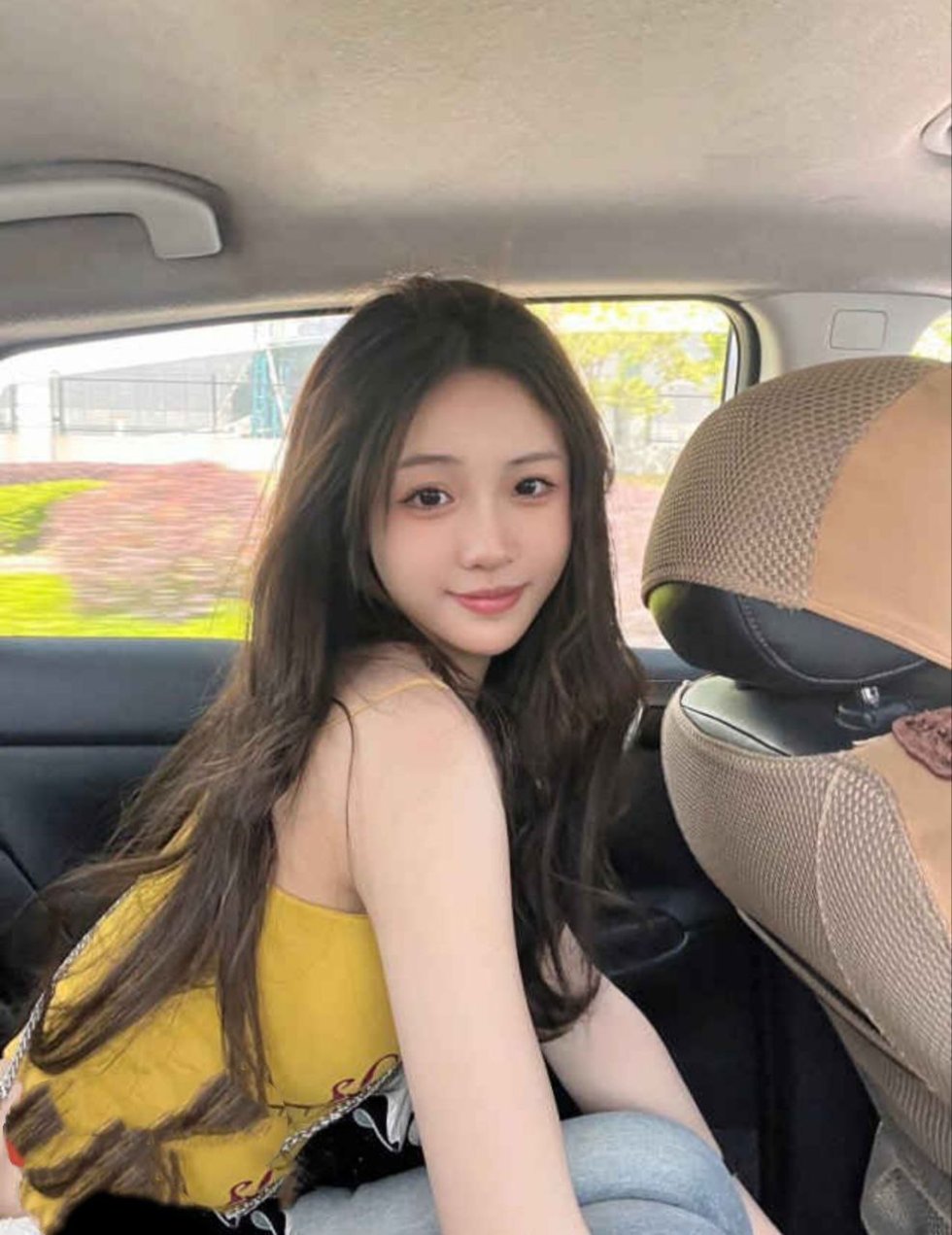 在包养生活中寻找情感慰藉：都市男女的隐秘抉择与人生复盘