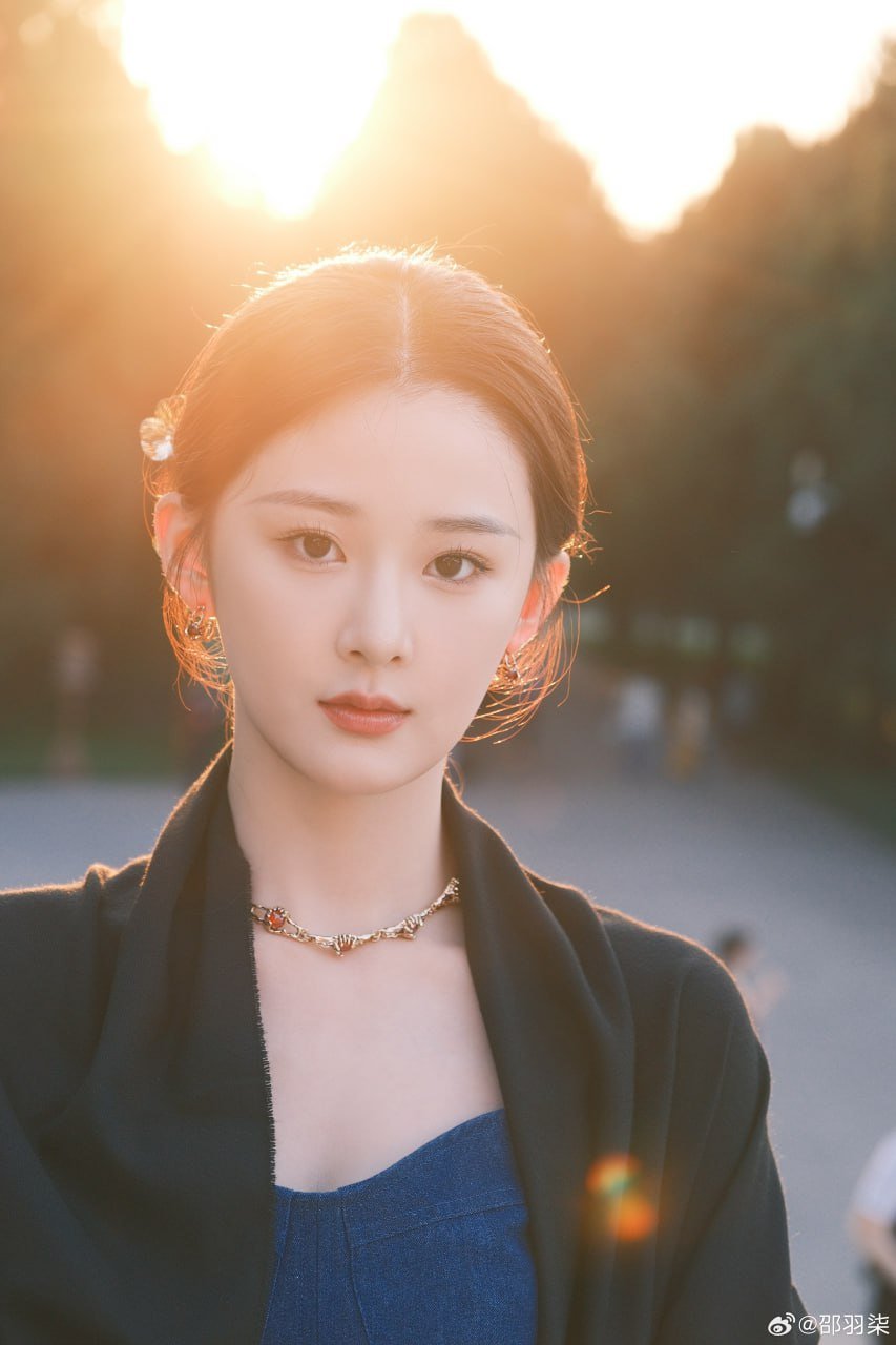 从开封包养女大学生的故事中探寻现代关系的复杂与多元