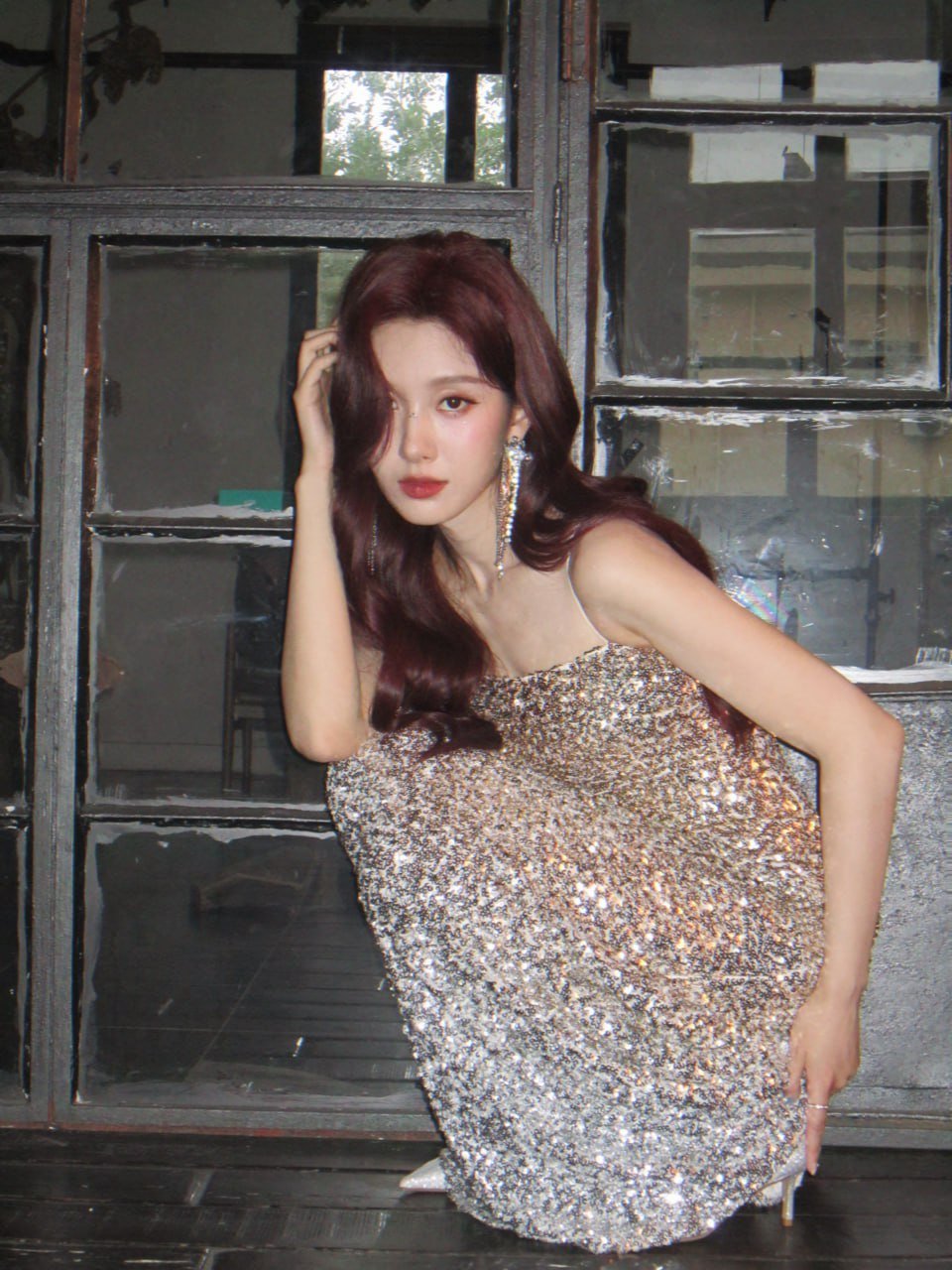 在都市的角落寻找温暖：解读包养女大学生的背后故事与社会趋势