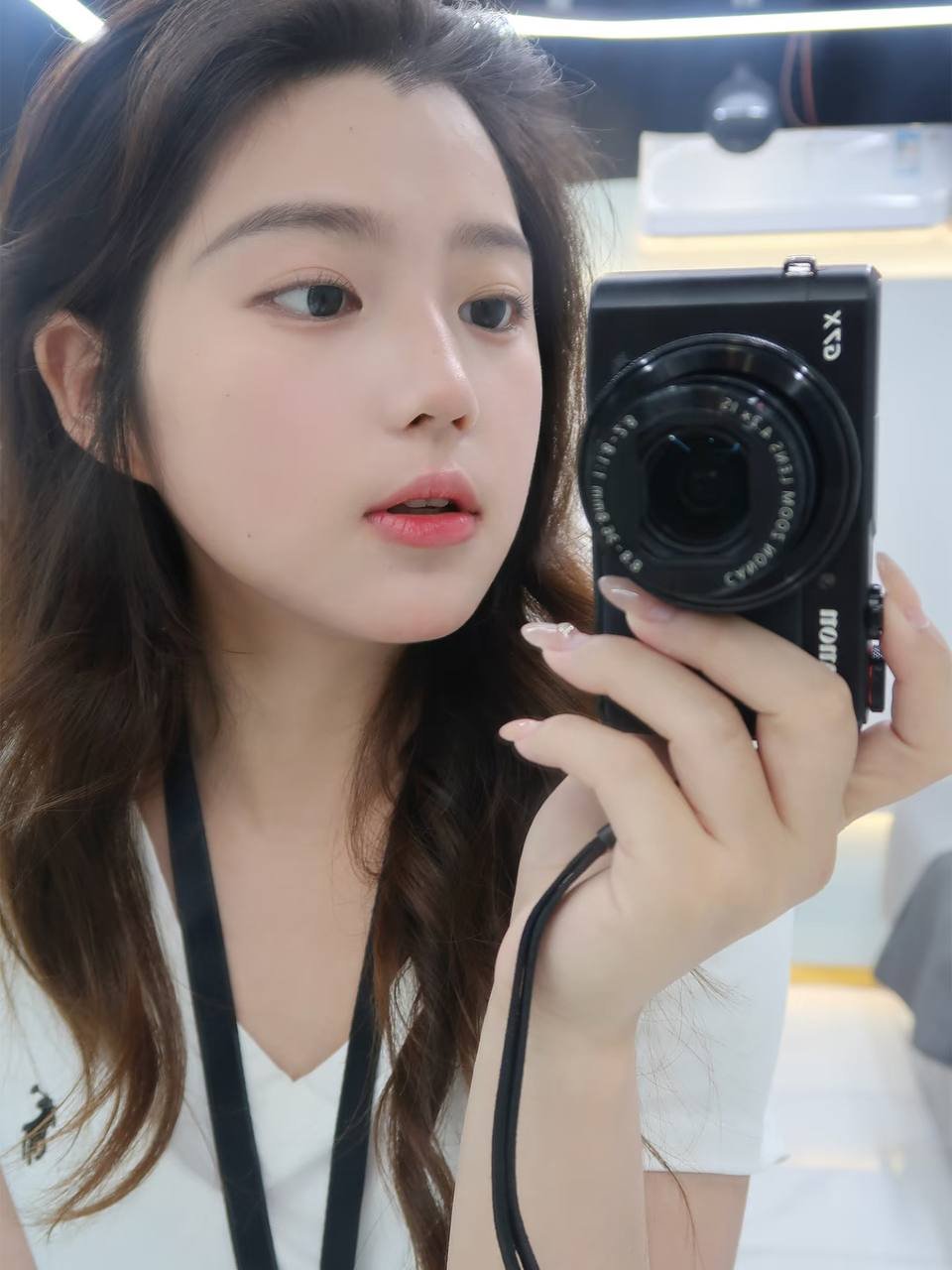 在现代都市中寻找情感慰藉：包养关系的多维度探讨与城市差异