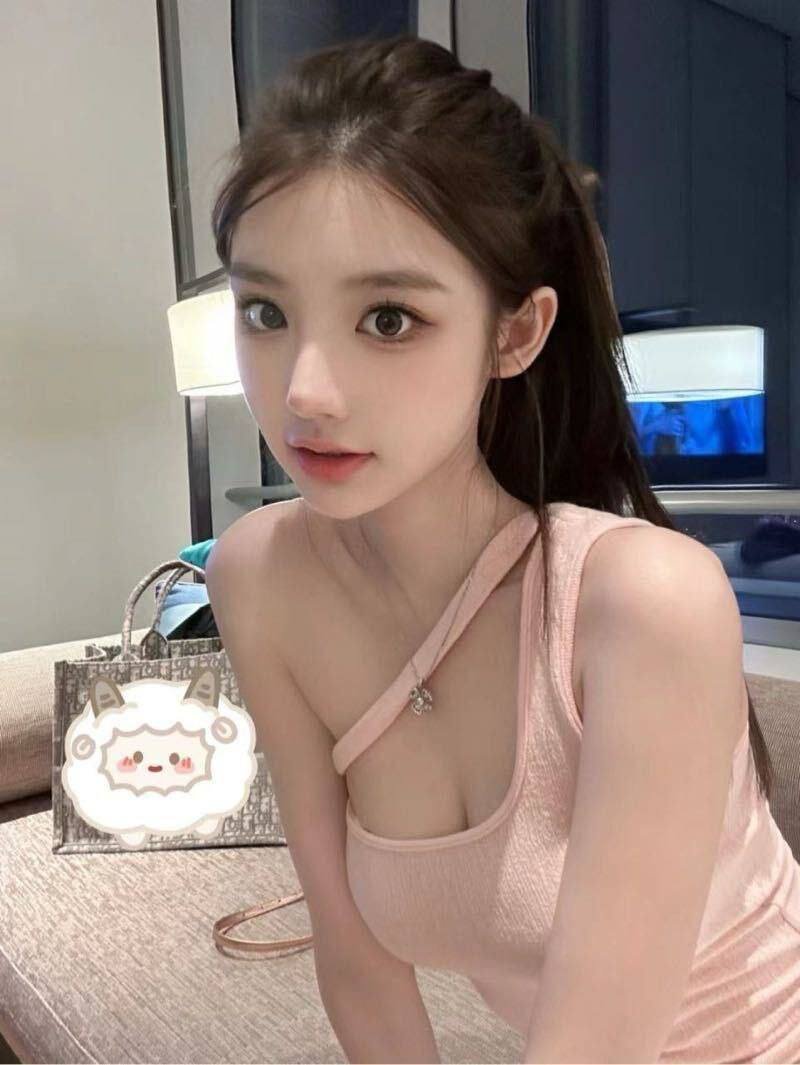 探究包养现象背后的社会结构变化：从镇江精英交友到眉山包养女大学生