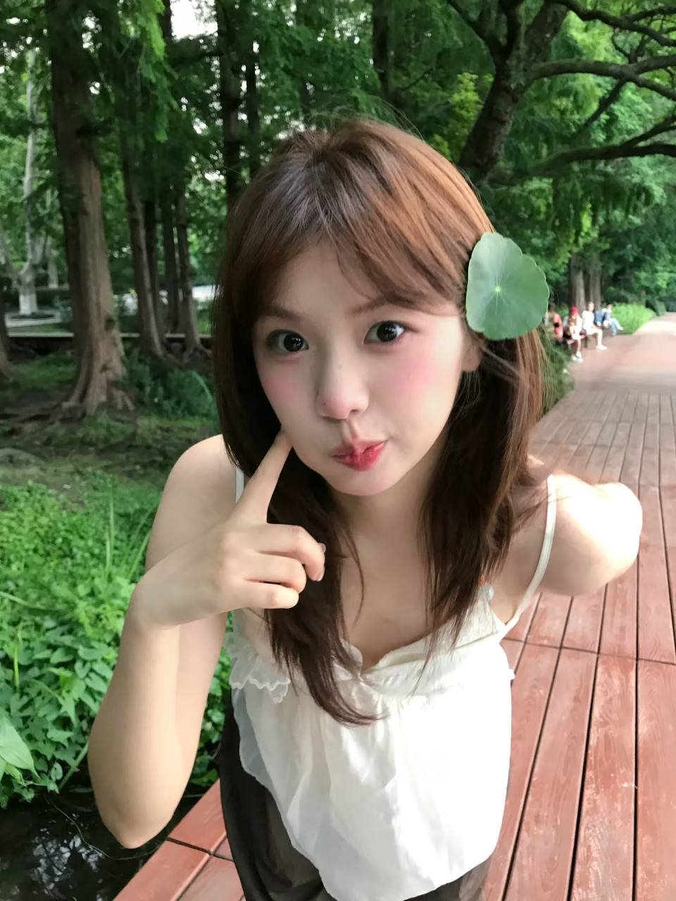 揭秘包养关系中的真实甜蜜：那些不为人知的温馨瞬间