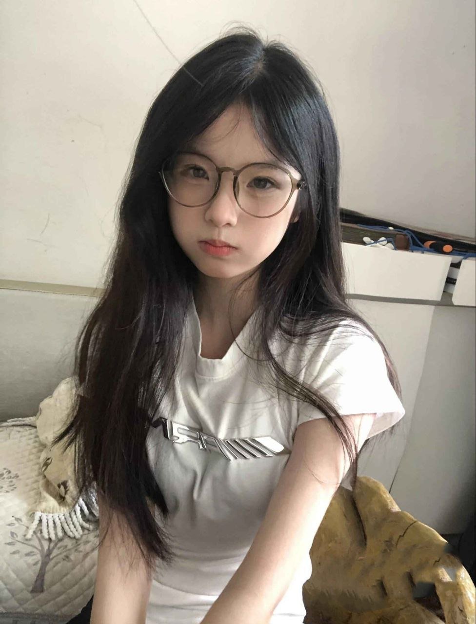 肇庆包养大学生现象：背后隐藏的社会问题与个人选择