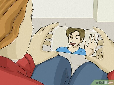 Step 9 Record a video love letter to make her heart skip a beat.